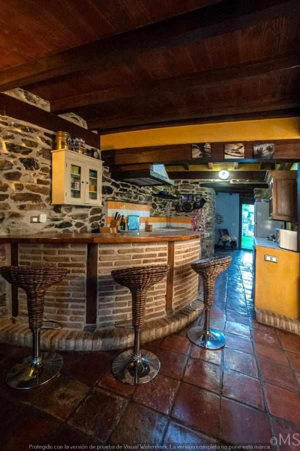 Casa Rural La Corva Триольо Экстерьер фото